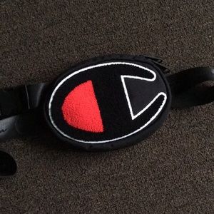 ‼️champion fanny pack‼️